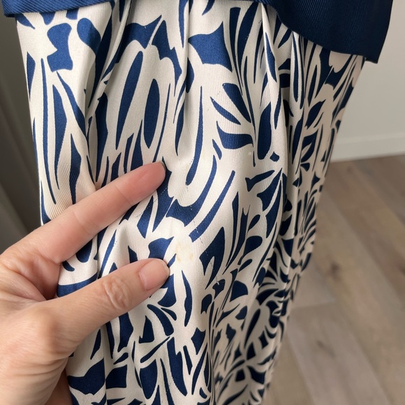 Ann Taylor Old Money Petites Size 2 Navy and White Dress - Picture 10 of 13